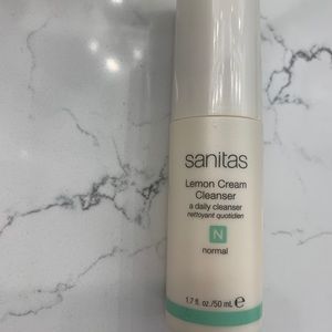 Sanitas cleanser